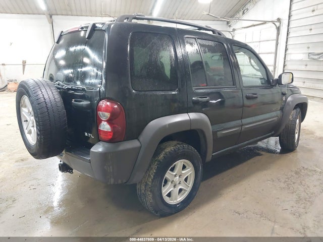 2004 JEEP LIBERTY 1J4GL48K14W239993 Photo 3
