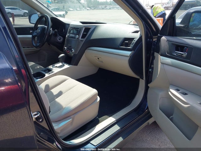2013 Subaru Outback 2.5i Premium მანქანა იყიდება აუქციონზე, vin: 4S4BRBCC6D3208545, აუქციონის ნომერი: 44837843