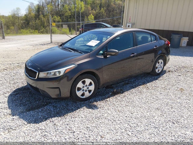 44837854 :رقم المزاد ، 3KPFL4A74HE147770 vin ، 2017 Kia Forte Lx مزاد بيع