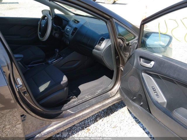 44837854 :رقم المزاد ، 3KPFL4A74HE147770 vin ، 2017 Kia Forte Lx مزاد بيع