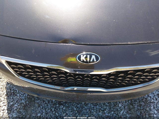44837854 :رقم المزاد ، 3KPFL4A74HE147770 vin ، 2017 Kia Forte Lx مزاد بيع