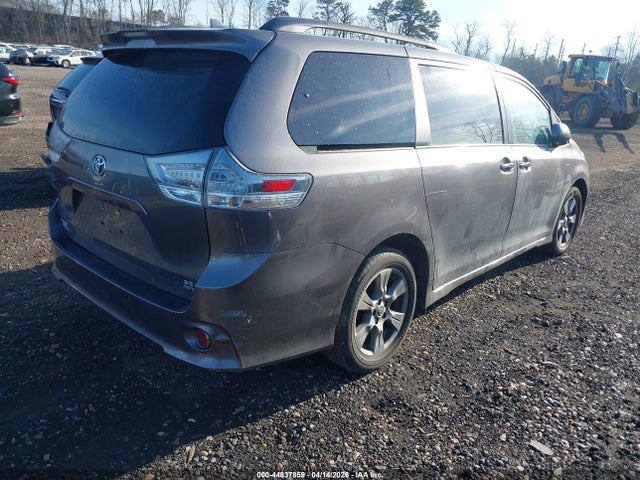 44837859 :رقم المزاد ، 5TDEZ3DCXKS214463 vin ، 2019 Toyota Sienna Se 7 Passenger مزاد بيع