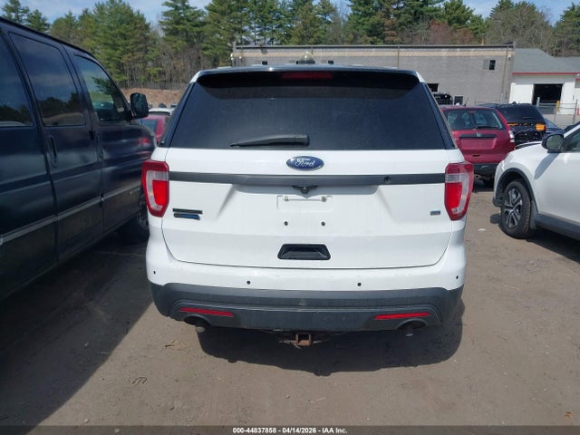 Ford Utility Police Interceptor 2016 1FM5K8AR1GGB13173 Image 16