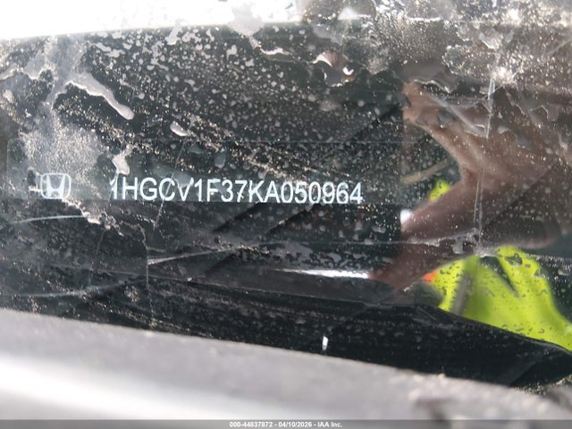 44837872 :رقم المزاد ، 1HGCV1F37KA050964 vin ، 2019 Honda Accord Sport مزاد بيع