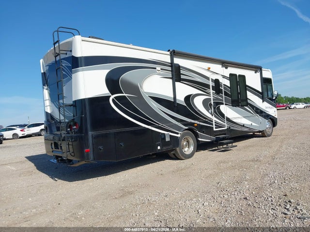 Ford F53 2017 1F66F5DY6H0A14974 Image 4