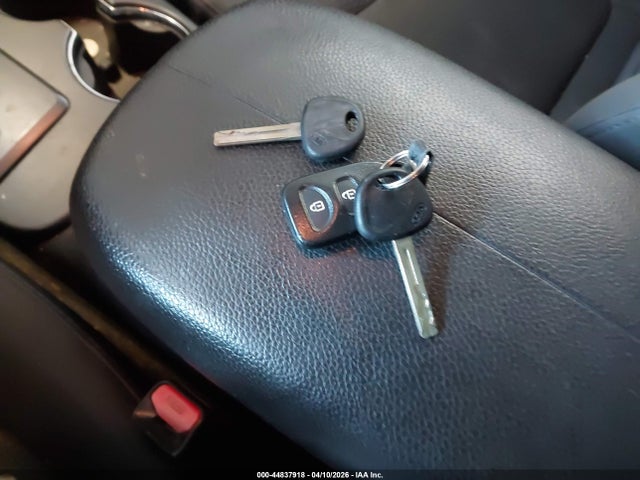 Aukcja sprzedaży 2011 Kia Sorento Lx, vin: 5XYKT3A1XBG090201, numer aukcji: 44837918