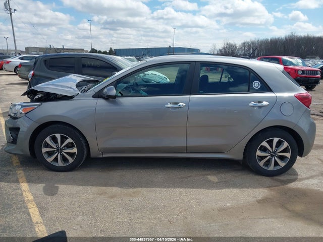 3KPA25AD9NE506275 KIA Rio 5-door S