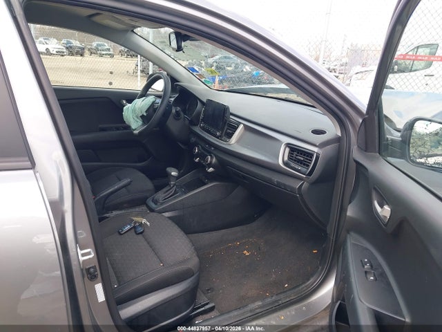 3KPA25AD9NE506275 KIA Rio 5-door S