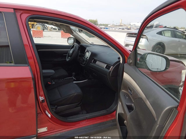 Продажа на аукционе авто 2018 Mitsubishi Outlander Es, vin: JA4AD2A39JZ053039, номер лота: 44837967