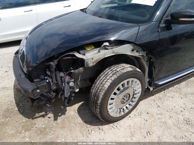 Продаж на аукціоні авто 2014 Volkswagen Beetle 1.8t, vin: 3VWJ17AT1EM654574, номер лоту: 44837998
