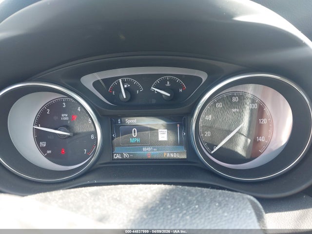 2020 Buick Envision Fwd Essence მანქანა იყიდება აუქციონზე, vin: LRBFXCSA6LD149585, აუქციონის ნომერი: 44837999