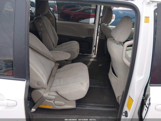 Aukcja sprzedaży 2011 Toyota Sienna Le V6, vin: 5TDKK3DC8BS040321, numer aukcji: 44838035
