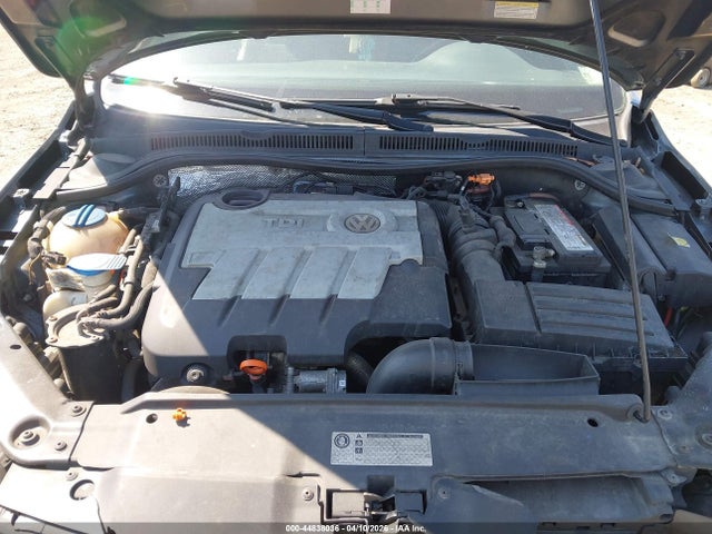 Продажа на аукционе авто 2013 Volkswagen Jetta 2.0l Tdi, vin: 3VWLL7AJ4DM359193, номер лота: 44838036