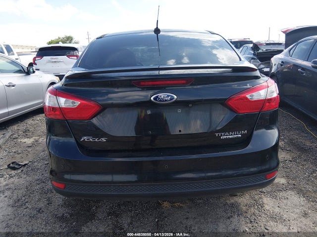 2014 Ford Focus Titanium მანქანა იყიდება აუქციონზე, vin: 1FADP3J2XEL406264, აუქციონის ნომერი: 44838050