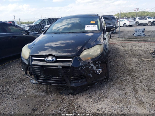 2014 Ford Focus Titanium მანქანა იყიდება აუქციონზე, vin: 1FADP3J2XEL406264, აუქციონის ნომერი: 44838050