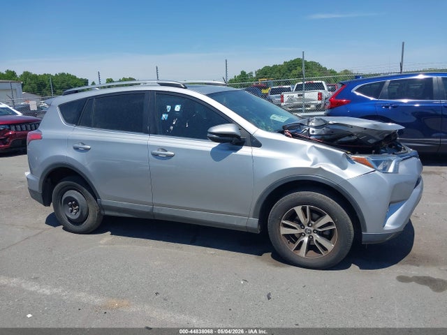 Продаж на аукціоні авто 2018 Toyota Rav4 Xle, vin: 2T3WFREV1JW501154, номер лоту: 44838068