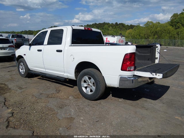 2021 RAM 1500 CLASSIC 1C6RR7XT3MS595353 Photo 2