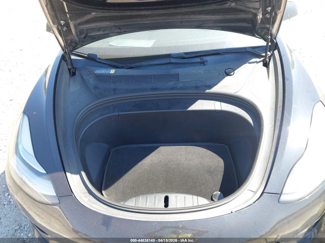 2018 Tesla Model 3 Long Range/mid Range მანქანა იყიდება აუქციონზე, vin: 5YJ3E1EA4JF078225, აუქციონის ნომერი: 44838145