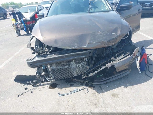 2015 Volkswagen Jetta 2.0l S მანქანა იყიდება აუქციონზე, vin: 3VW2K7AJ9FM412729, აუქციონის ნომერი: 44838169