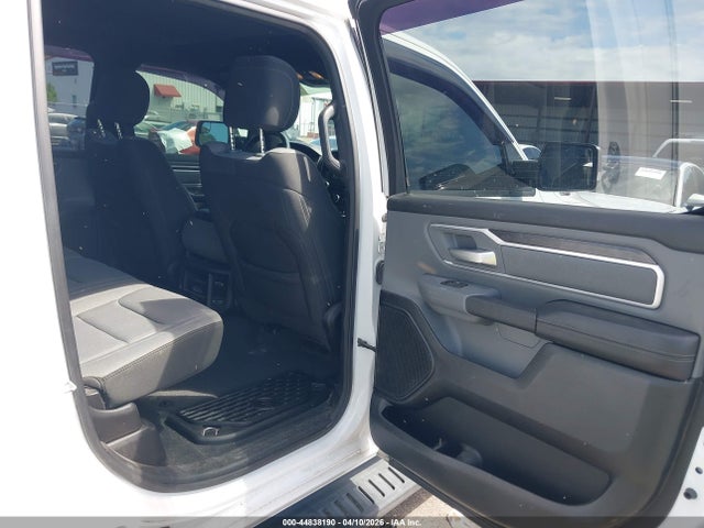 44838190 :رقم المزاد ، 1C6SRFFM3MN572790 vin ، 2021 Ram 1500 Big Horn  4x4 5'7 Box مزاد بيع
