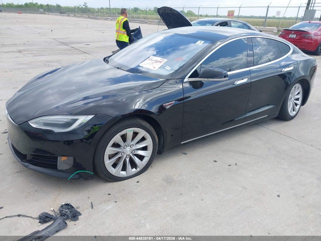 2016 Tesla Model S მანქანა იყიდება აუქციონზე, vin: 5YJSA1E22GF159376, აუქციონის ნომერი: 44838191