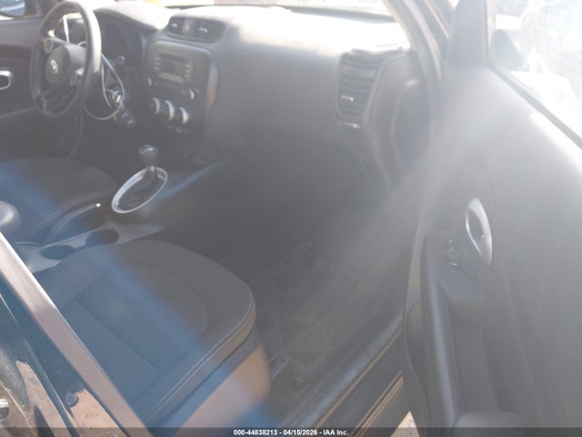44838213 :رقم المزاد ، KNDJN2A27F7165061 vin ، 2015 Kia Soul مزاد بيع
