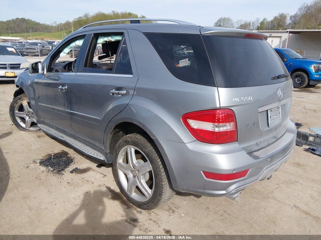 44838225 :رقم المزاد ، 4JGBB7CBXBA727499 vin ، 2011 Mercedes-benz Ml 550 4matic مزاد بيع