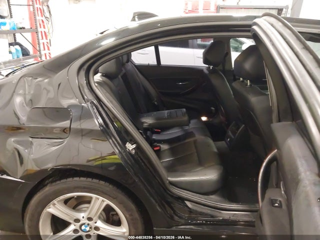 Продажа на аукционе авто 2015 Bmw 328i Xdrive, vin: WBA3B5C56FF960860, номер лота: 44838256