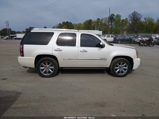44838270 :رقم المزاد ، 1GKS2EEF5BR200615 vin ، 2011 Gmc Yukon Denali مزاد بيع