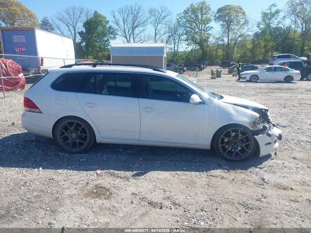 44838271 :رقم المزاد ، 3VWTL7AJ8AM704575 vin ، 2010 Volkswagen Jetta Tdi مزاد بيع