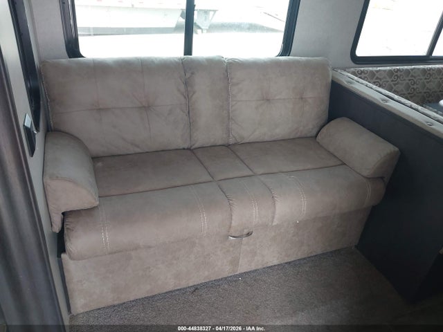 4X4TPUD20KP075474 Palomino Other