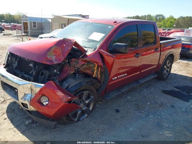 1N6BA0ED8FN500305 Nissan TITAN SV