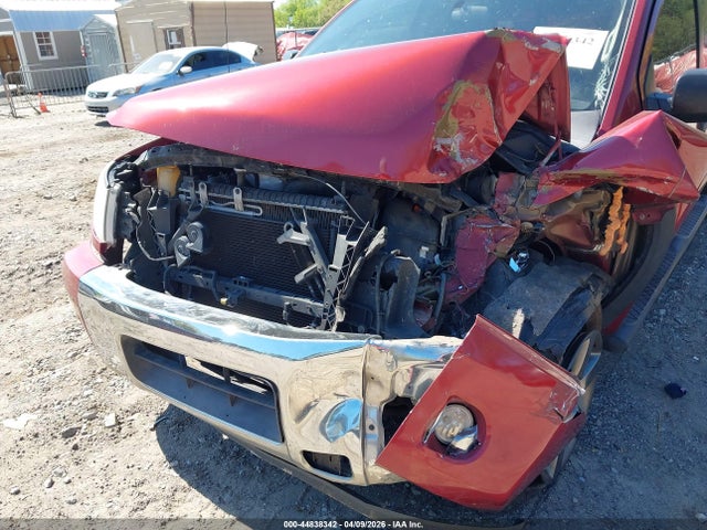 1N6BA0ED8FN500305 Nissan TITAN SV