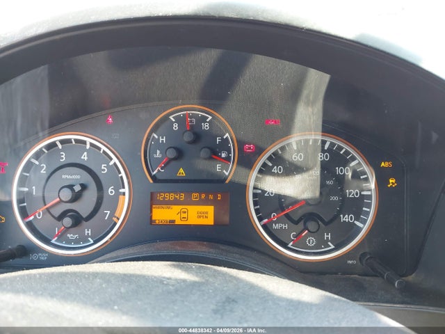 1N6BA0ED8FN500305 Nissan TITAN SV