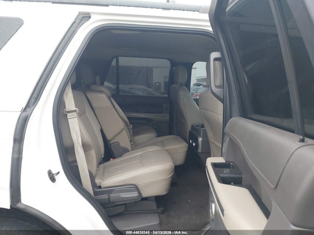 44838345 :رقم المزاد ، 1FMJU1HT2JEA63727 vin ، 2018 Ford Expedition Xlt مزاد بيع