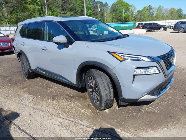 44838359 :رقم المزاد ، JN8BT3DC2PW108010 vin ، 2023 Nissan Rogue Platinum Fwd مزاد بيع