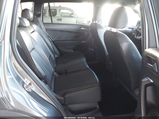 Aukcja sprzedaży 2022 Volkswagen Tiguan 2.0t Se R-line Black, vin: 3VV8B7AX1NM102964, numer aukcji: 44838362
