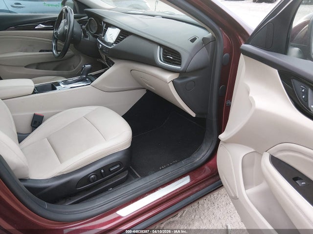 2018 Buick Regal Sportback Essence მანქანა იყიდება აუქციონზე, vin: W04GP6SX0J1135850, აუქციონის ნომერი: 44838387