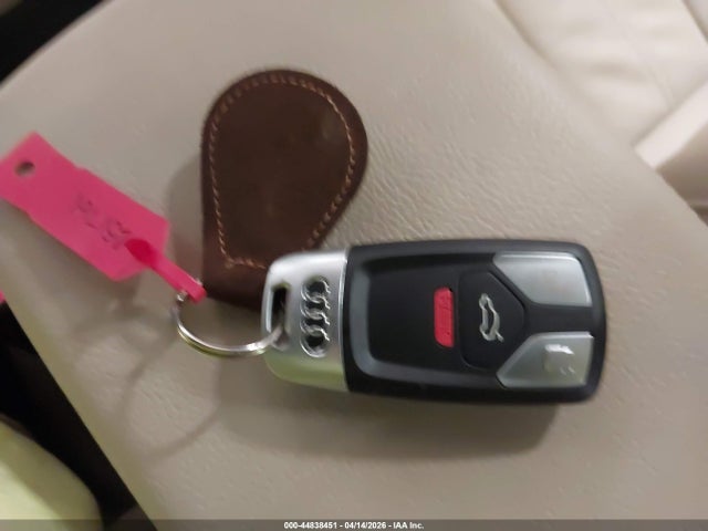 44838451 :رقم المزاد ، WAUGMAF49KN001105 vin ، 2019 Audi A4 40 Premium/40 Titanium Premium مزاد بيع