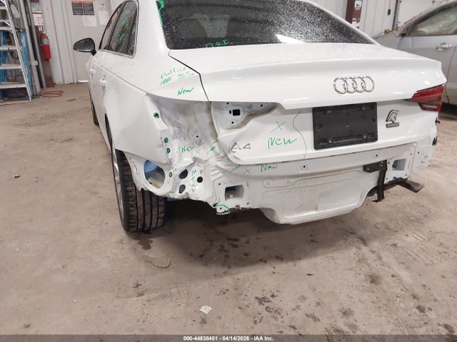 44838451 :رقم المزاد ، WAUGMAF49KN001105 vin ، 2019 Audi A4 40 Premium/40 Titanium Premium مزاد بيع