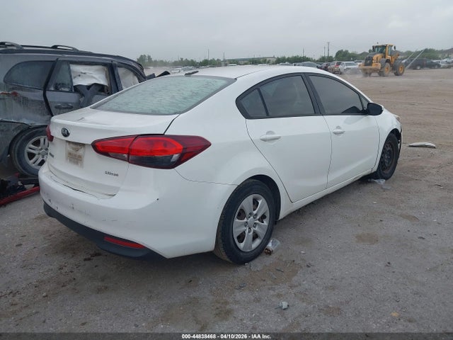 2017 KIA FORTE 3KPFK4A76HE020408 Photo 3
