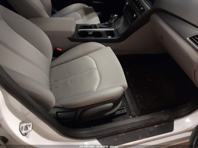 44838486 :رقم المزاد ، KMHE24L19HA048660 vin ، 2017 Hyundai Sonata Hybrid Se مزاد بيع