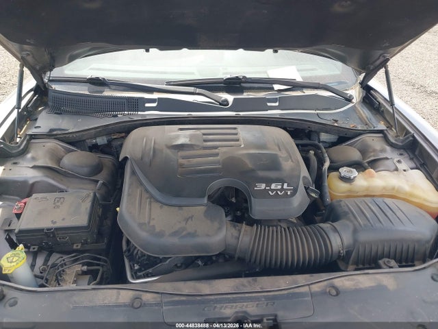 Продаж на аукціоні авто 2015 Dodge Charger Sxt, vin: 2C3CDXHG7FH852673, номер лоту: 44838488
