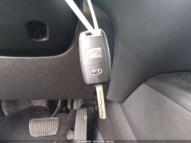 44838489 :رقم المزاد ، 5XYPG4A34GG146741 vin ، 2016 Kia Sorento 2.4l Lx مزاد بيع