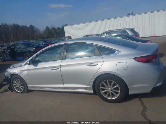 5NPE24AFXKH802491 Hyundai SONATA SE