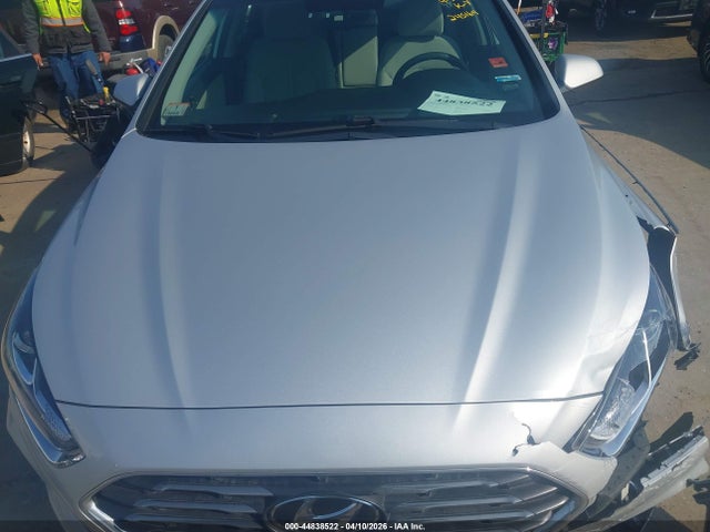 5NPE24AFXKH802491 Hyundai SONATA SE