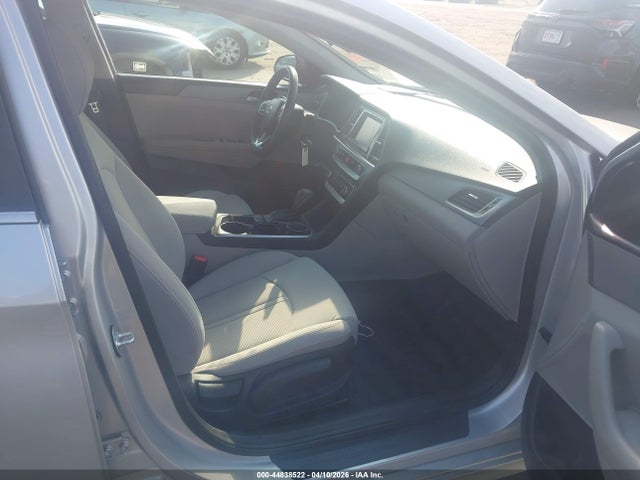 5NPE24AFXKH802491 Hyundai SONATA SE