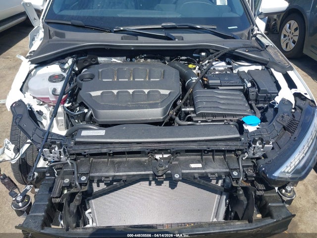 2025 Audi A3 Premium 40 Tfsi Quattro S Tronic მანქანა იყიდება აუქციონზე, vin: WAUGUDGYXSA069259, აუქციონის ნომერი: 44838586