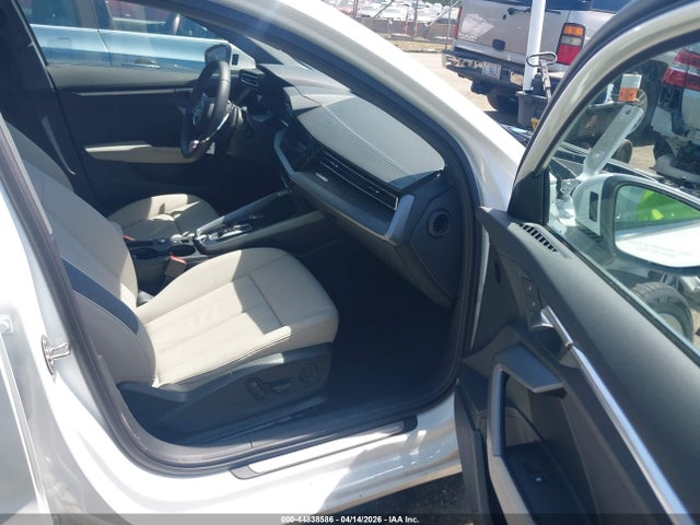 2025 Audi A3 Premium 40 Tfsi Quattro S Tronic მანქანა იყიდება აუქციონზე, vin: WAUGUDGYXSA069259, აუქციონის ნომერი: 44838586