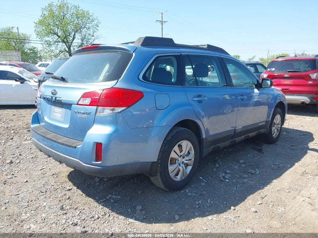 44838609 :رقم المزاد ، 4S4BRBAC5A3332918 vin ، 2010 Subaru Outback 2.5i مزاد بيع